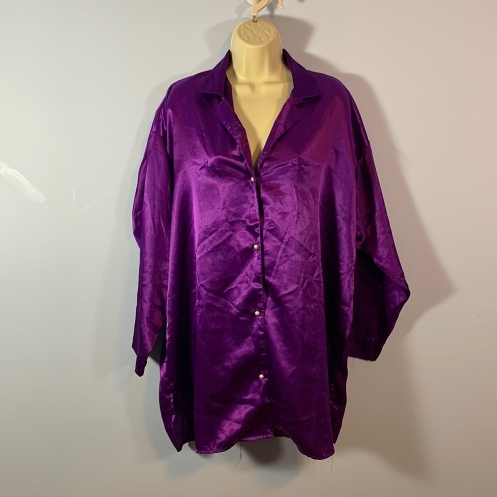 Victoria’s Secret vintage gold label satin button down nightshirt gown sexy M/L